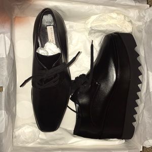 BRAND NEW STELLA MCCARTNEY Elyse wedges. Size 37